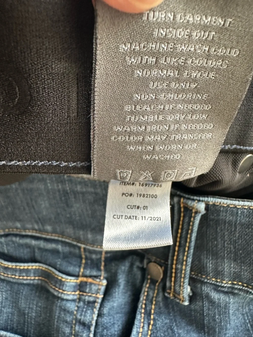 TORRID 5” Bombshell High Rise Short Stretch Denim Dark Wash Hydrosphere 22 - Picture 10 of 10
